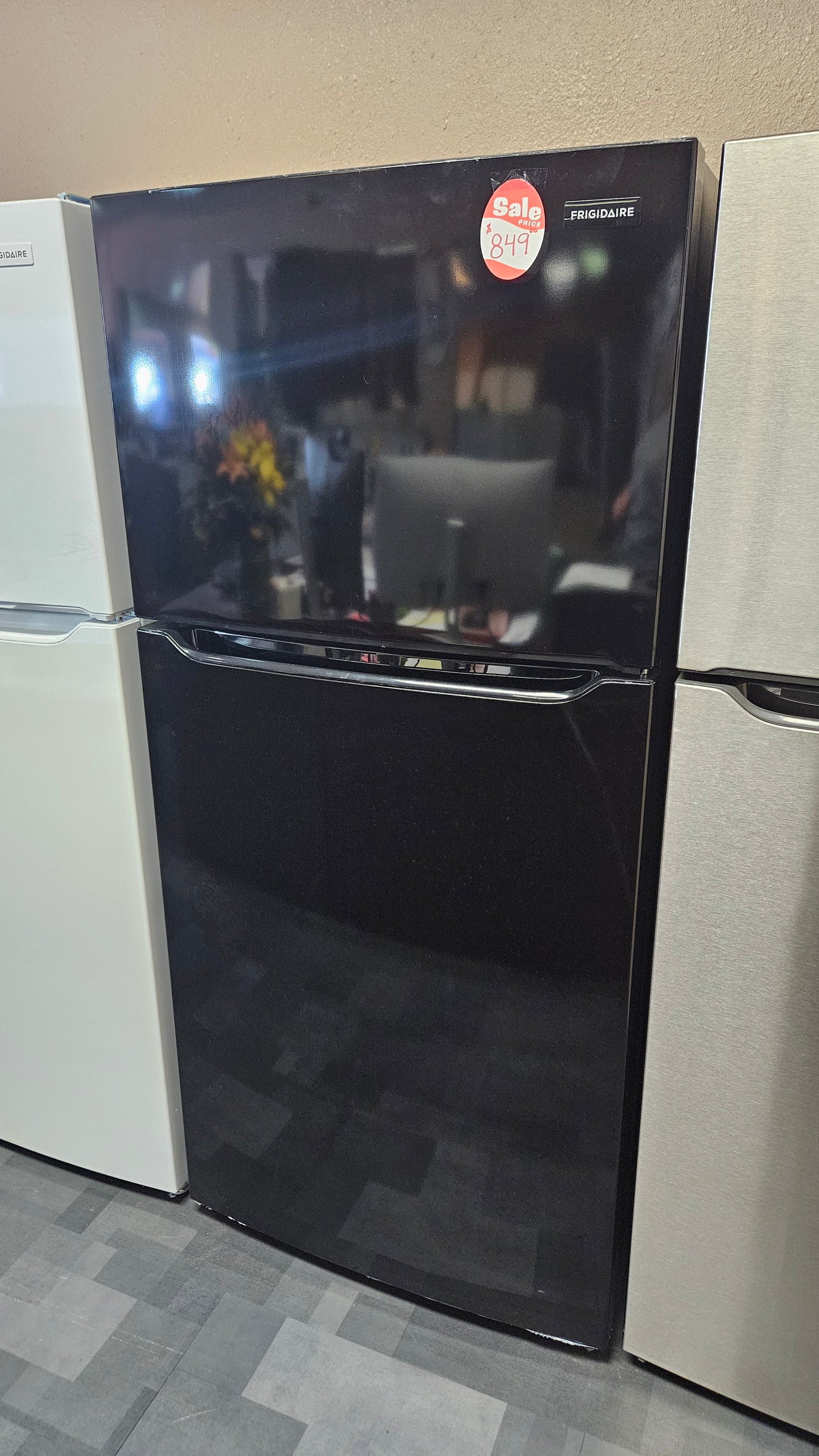 Frigidaire Black 18 cu.ft. Refrigerator